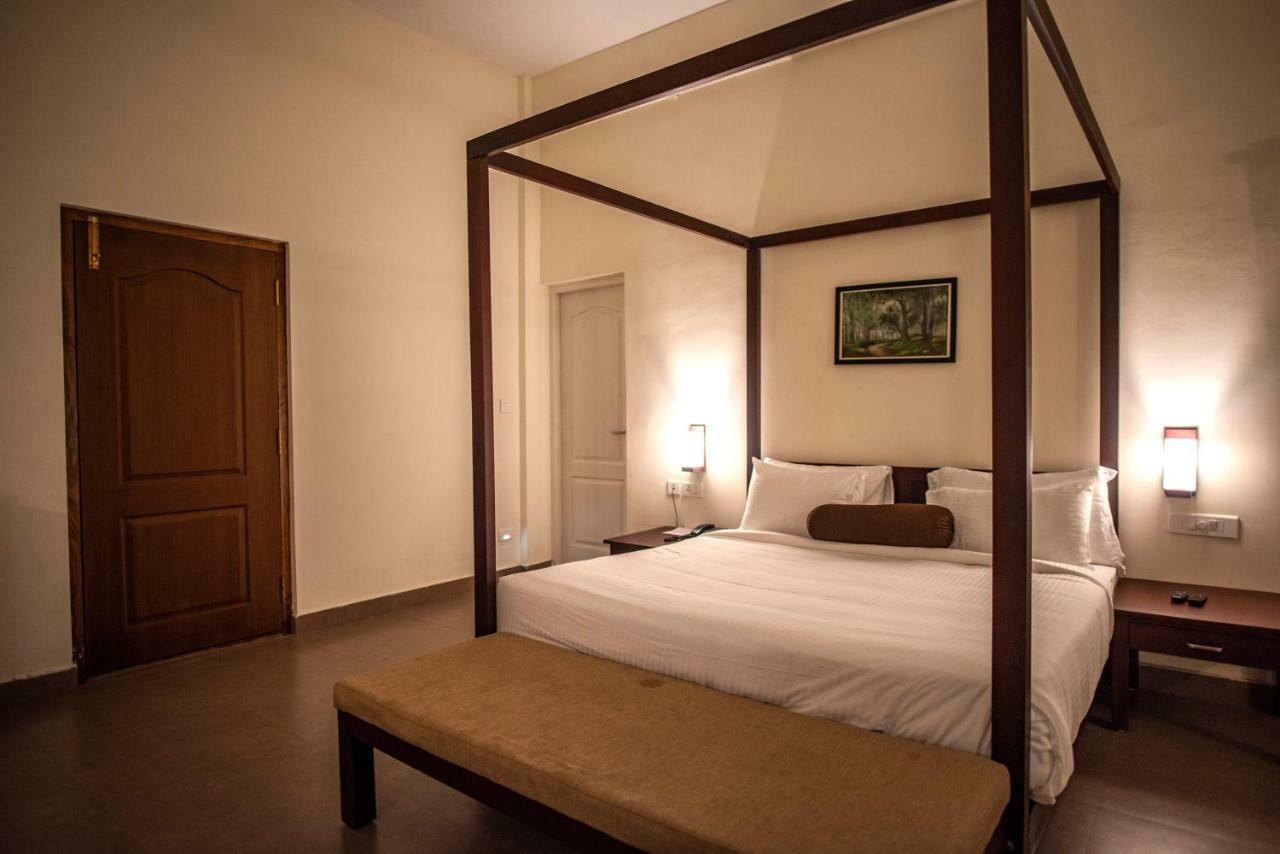 Hotel Abad Brookside Wayanad Vythiri Exterior foto